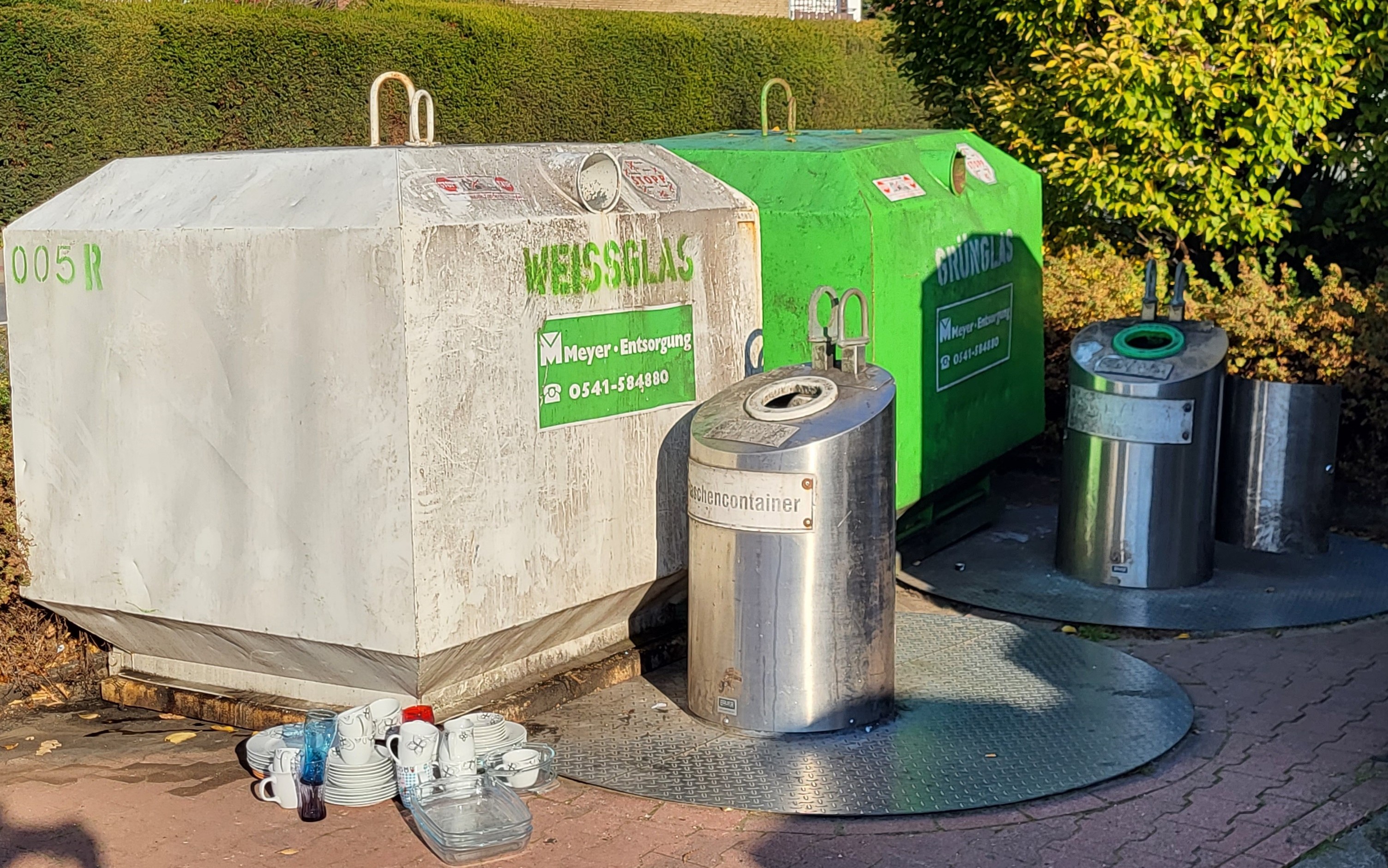 Was in die GlasContainer gehört und was nicht!