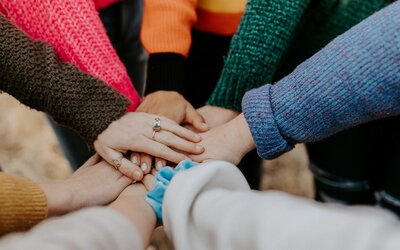 hannah-busing-Zyx1bK9mqmA-unsplash - 2zero Hannah Busing hannah-busing-Zyx1bK9mqmA-unsplash