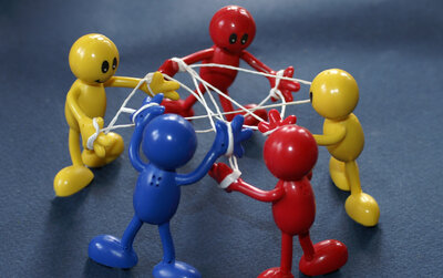 Selbsthilfegruppe_original_R_K_B_by_Stephanie Hofschlaeger_pixelio - original_R_K_B_by_Stephanie Hofschlaeger_pixelio Selbsthilfegruppe_original_R_K_B_by_Stephanie Hofschlaeger_pixelio